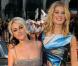 Jaime Winstone et Rosamund Pike à l'occasion de l'avant-première britannique de Made in Dagenham , qui s'est déroulée à l'Odeon de Leicester Square, à Londres, le 19 septembre 2010.