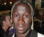 Bakary Sagna à l'occasion du défilé du créateur Ozwald Boateng, lors de la Fashion Week londonienne, le 22 septembre 2010.