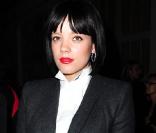 Lily Allen lors du défilé Givenchy à Paris le 3/10/10  