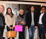 Inauguration exposition Johnny Hallyday inédit par Tony Frank, Espace  Pierre Premier, le 18 octobre 2010 : Hermine de Clermont-Tonerre, Tony  Frank, Brian et Véronique de Villèle.