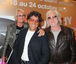 Inauguration exposition Johnny Hallyday inédit par Tony Frank, Espace Pierre Premier, le 18 octobre 2010 : Véronique de Villèle, Tony Frank et Hugues Aufray.