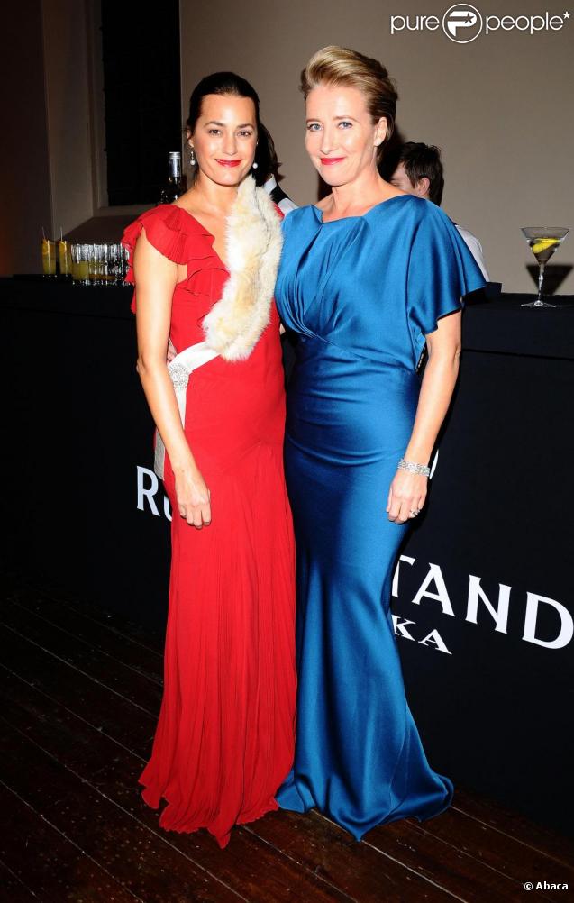 Yasmin Le Bon et Emma Thompson lors de la soirée Harper's Bazaar à Londres le 1er novembre 2010