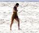 Elisabetta Canalis sur la plage, le 1er novembre 2010 à Los Cabos au Mexique