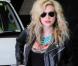 Kesha sort de la radio Nova, à Sydney, le 11 novembre 2010