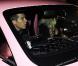 Paris Hilton embarque à bord de sa voiture rose en compagnie de son petit ami Cy Waits et de sa nouvelle bestfriend, Brooke Mueller, accompagnée d'un homme, vendredi 3 décembre, à Los Angeles.