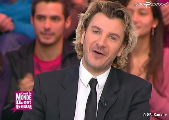 Michaël Youn, sur le plateau de Tout le monde il est beau.