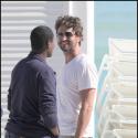 Gerard Butler : mal rasé et pas coiffé, il est le plus sexy des Robinson !