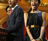 Barack et Michelle Obama ont reçu Mariah Carey pour le concert de Noël de Washington le 12 décembre 2010. Ici, Malia, 12 ans, et déjà une vraie jeune femme ! 