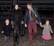 Mary de Danemark, enceinte de jumeaux dont la naissance est attendue en janvier 2011, était de sortie à Tivoli (Copenhague) le 11 décembre 2010 avec son époux le prince héritier Frederik et leurs enfants Christian et Isabella.