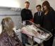 Nicolas Sarkozy et Carla Bruni en visite au Centre hospitalier Henri Duffaut, à Avignon. 21/12/2010