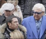 Laurent Baffie et Michou aux obsèques de Gérald Nanty, le 22 décembre 2010, à Paris.