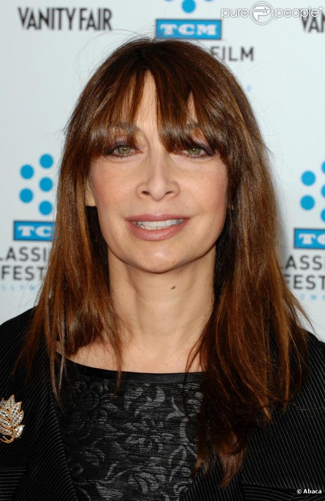illeana douglas nips