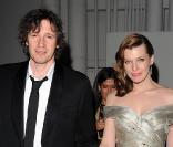 Paul W.S. Anderson et Milla Jovovich lors des Golden Globes le 16 janvier 2011 à Los Angeles