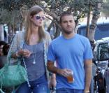 Nicky Hilton se promène dans les rues de Beverly Hills en compagnie de son petit ami de longue date, David Katzenberg, vendredi 21 janvier 2011.