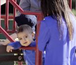 Kourtney Kardashian et son adorable Mason pour une journée au parc attendrissante. Le 22 janvier 2011 à Beverly Hills  