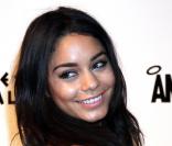  Vanessa Hudgens est la nouvelle égérie Candie's pour la campagne printemps-été 2011. 
 &nbsp; 