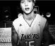 Chester Hanks (le fils de Tom Hanks et Rita Wilson), alias Chet Haze, qui propose son premier morceau de rap, intitulé Freetsyle .