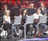 Claire Chazal, Isabelle Mergault, Jean-Marie Bigard et Laeticia Hallyday sur le plateau de Qui veut gagner des millions ?, spéciale people