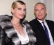 Sarah Marshall superbe avec son pygmalion pour un anniversaire d'exception !