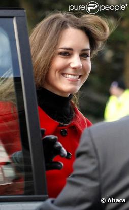 Le prince William et Kate Middleton étaient de retour sur les lieux de la naissance de leur amour, à St. Andrews, pour inaugurer les célébrations du 600e anniversaire de leur ancienne université, le 25 février 2011.