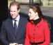 Le prince William et Kate Middleton étaient de retour sur les lieux de  la naissance de leur amour, à St. Andrews, pour inaugurer les  célébrations du 600e anniversaire de leur ancienne université, le 25  février 2011.