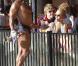 Hayden Panettiere prend un bain de foule à Venice Beach, le 22 février 2011