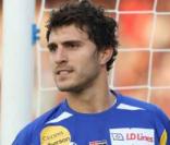 Matthieu Valverde, le gardien du Toulouse Football Club, contrôlé à 195 km/h sur une autoroute limitée à 130 km/h, le 27 février 2011. 
