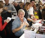 Patrick Sébastien au salon du livre de Brive la gaillarde 