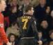 Eric Cantona agresse un supporteur de Crystal Palace, en 1995