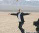 Eric Cantona en plein tournage pour la pub L'Oreal for men, dans le désert de Mojave, en Californie, le 14 février 2011