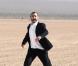 Eric Cantona en plein tournage pour la pub L'Oreal for men, dans le désert de Mojave, en Californie, le 14 février 2011