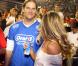 Gisele Bündchen et son mari Tom Brady font la fête et s'embrassent lors du Carnaval de Rio, le 6 mars 2011