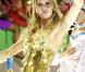 Gisele Bündchen et son mari Tom Brady font la fête et s'embrassent lors du Carnaval de Rio, le 6 mars 2011