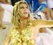 Gisele Bündchen et son mari Tom Brady font la fête et s'embrassent lors du Carnaval de Rio, le 6 mars 2011