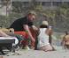 Boris Becker sur la plage avec son fils Amadeus et la nouvelle nounou, canon !