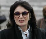 <p>Anouk Aimée aux obsèques d\'Annie Fargue le 10 mars 2011 au Père Lachaise à Paris dans le 20e arrondissement</p>