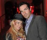 Cindy Lopes et Hugues, lors de l'anniversaire du restaurant Le Findi, à Paris, le 8 mars.