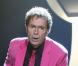 Cliff Richard est dans le chagrin : il a perdu son ami Jet Harris, membre du groupe The Shadows.
