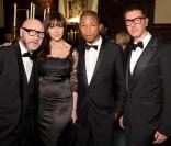 Monica Bellucci à Moscou entourée de Dolce & Gabbana, ainsi que de Pharrell Williams de  lors d\'un dîner à l\'ambassade d\'Italie le 22 mars 2011<br />