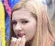 Sur le tournage de New Year's Eve , le 6 avril à New York, Abigail Breslin est l'objet des attentions