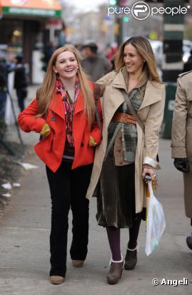 Le 6 avril 2011 à New york, sur le tournage de  New Year's Eve , Sarah Jessica Parker et Abigail Breslin semblent très complices