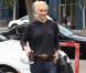 Gwen Stefani dans un look street chic aime porter ses baggy avec des chaussures au talon vertigineux. Un look de ville original, qui lui colle à la peau