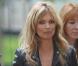 Kate Moss dans un style rock, on adore. Avec des basiques, elle parvient à briller sans trop d'efforts;