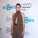 Heidi Klum ose le décolleté ravageur pour aider les enfants de Los Angeles !