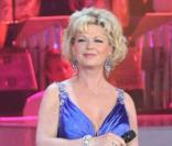 Jeane Manson enregistre l'émission  Les Années Bonheur  aux côtés de Patrick Sébastien, pour une diffusion le samedi 25 juin, à 20h45 sur France 2.