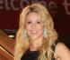 Shakira, magnifique et amoureuse, motive Gerard Piqué avec ses baisers !