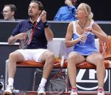 Henri Leconte a régalé le public de la Porsche Arena, en marge du tournoi de Stuttgart, lors d\'un match exhibition avec Barbara Rittner, le 18 avril 2011.
