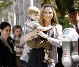 Brooke Mueller et ses jumeaux Bob et Max en mars 2011