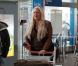 Loana arrive à l'aéroport d'Orly avant de s'envoler vers Miami pour le tournage des Anges de la télé-réalité le vendredi 15 avril 2011