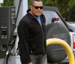 Laurence Fishburne mécontent dans une station service de Sunset Boulevard, le 7 avril 2011 